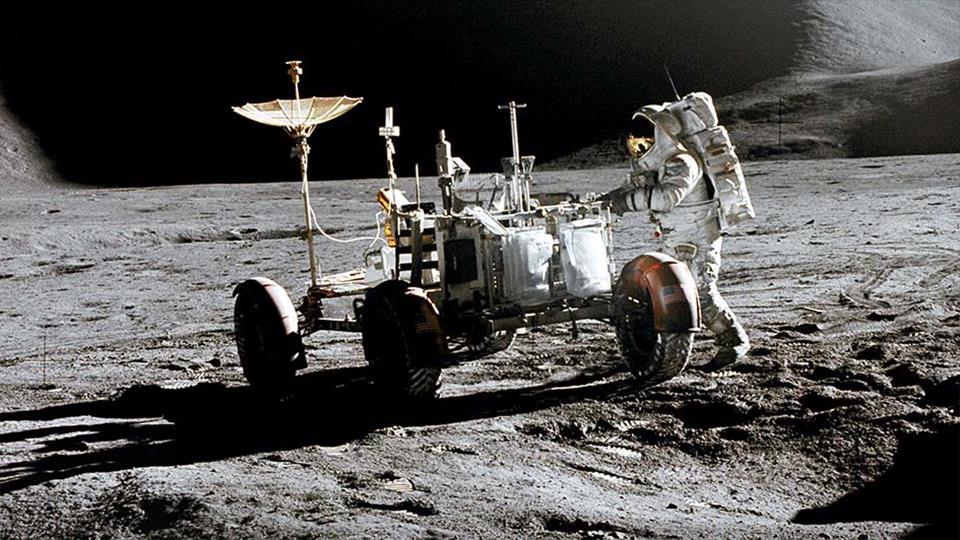 اولین ماهنورد